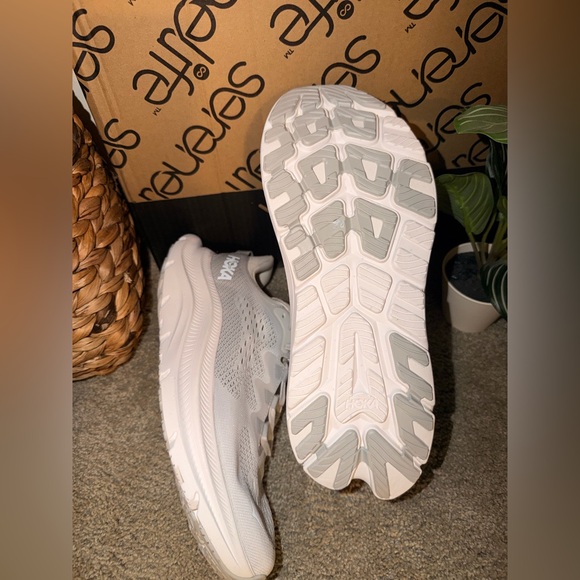 Hoka Light Gray Athletic Shoes Unixec Size 10 Men’s ,Size 11 women’s. - Picture 2 of 16